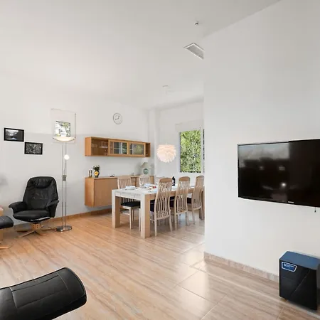 Vista Bernia By Interhome *